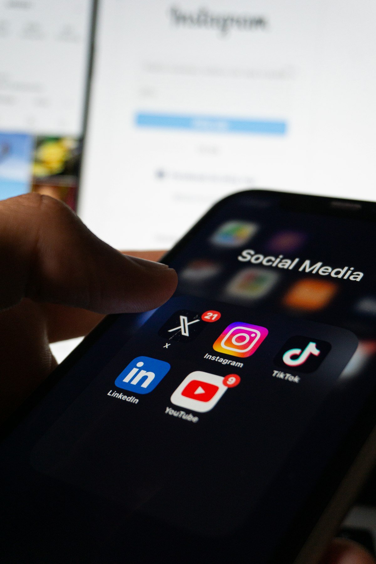 Cómo publicar en redes sin perder horas: guía práctica para negocios locales